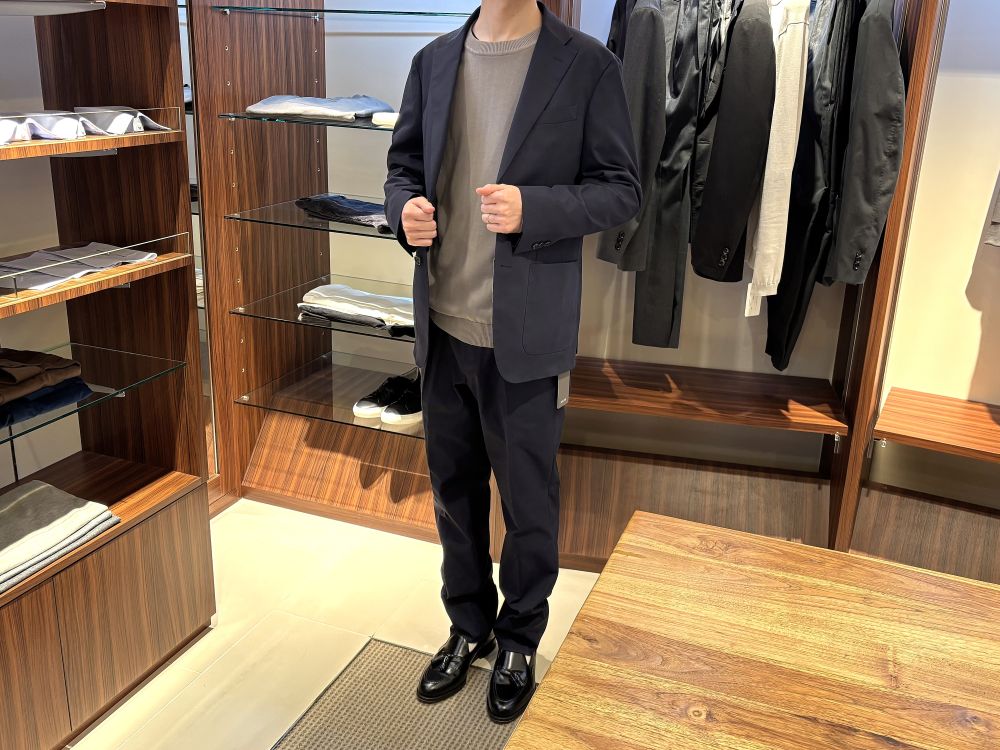 オンライン×店舗のいいとこ取り！SOLVE銀座本店でセットアップを試着してみた