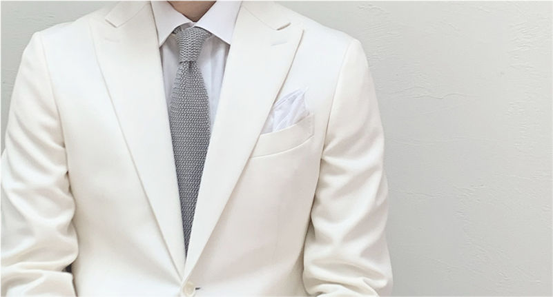 結婚式のシャツの色柄や襟のデザインは？選び方のポイントや着こなしのマナーを解説